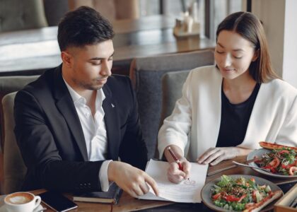 An agent helping a client with an FR44 certificate in Virginia