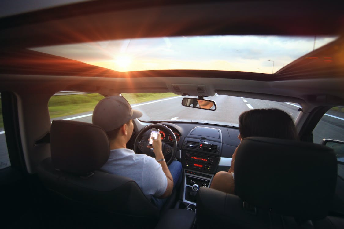 Man driving on the roads of Florida