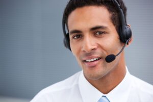 An Illinois SR-22 insurance agent helping a driver reinstate their license.